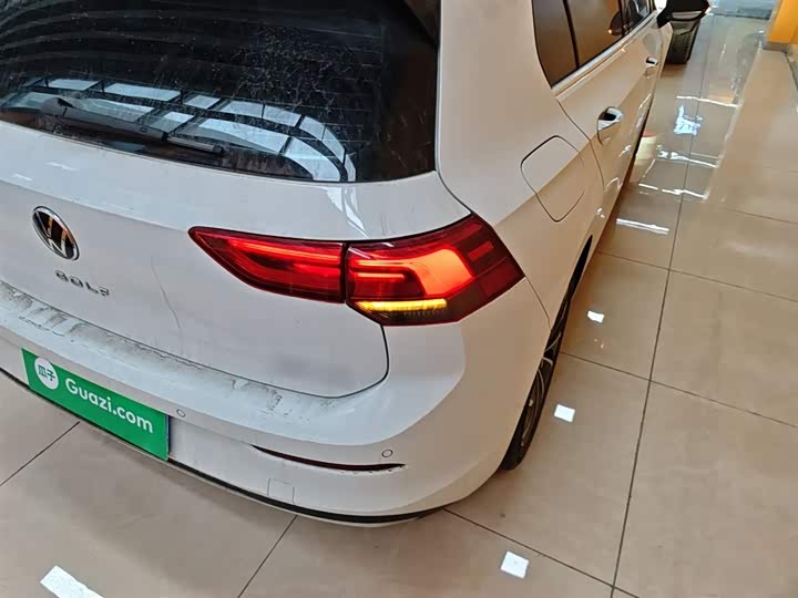 Фото 7 - Volkswagen Golf