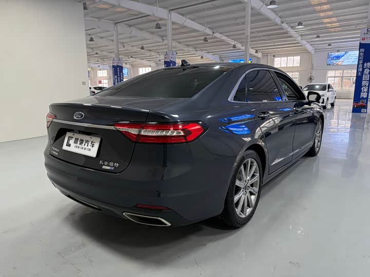 Фото 4 - Ford Taurus