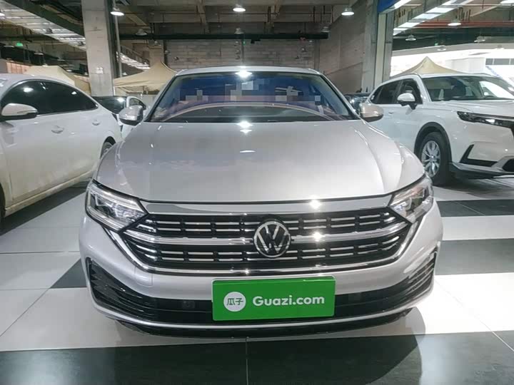 Фото 3 - Volkswagen Sagitar L