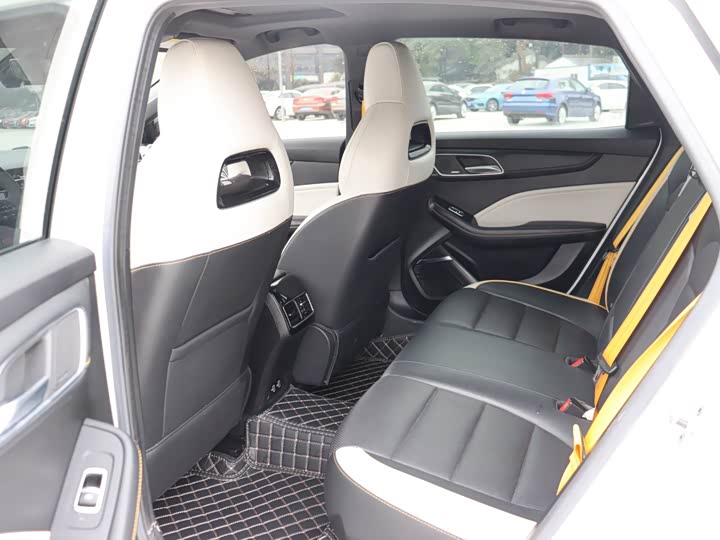 Фото 9 - MG Motor 6