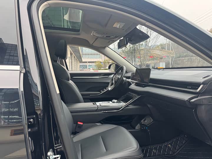 Фото 9 - Haval H6