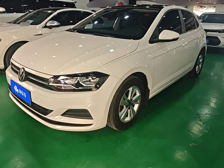 Фото 1 - Volkswagen Polo