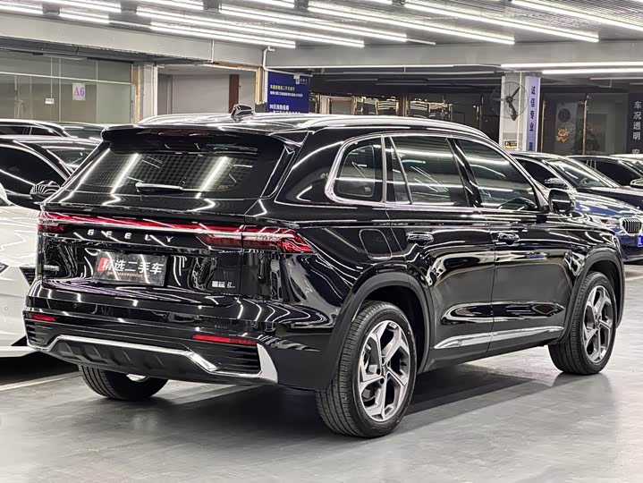 Фото 5 - Geely Monjaro