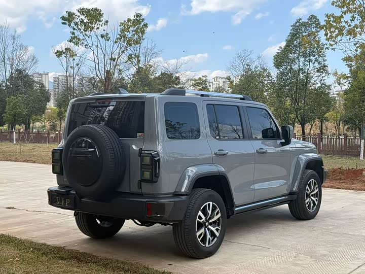 Фото 7 - Tank 300