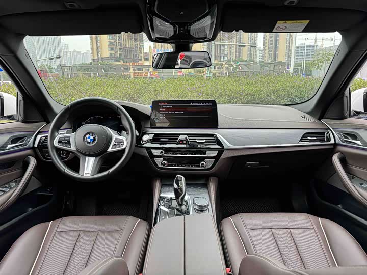 Фото 9 - BMW 5 Series