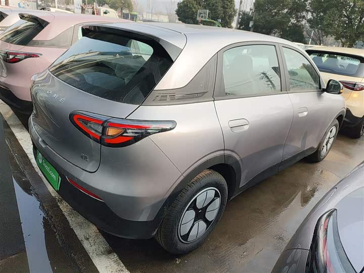 Фото 7 - Geely Galaxy Geome