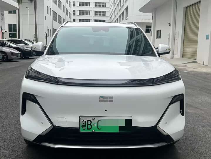 Фото 2 - Geely Galaxy Starship 7