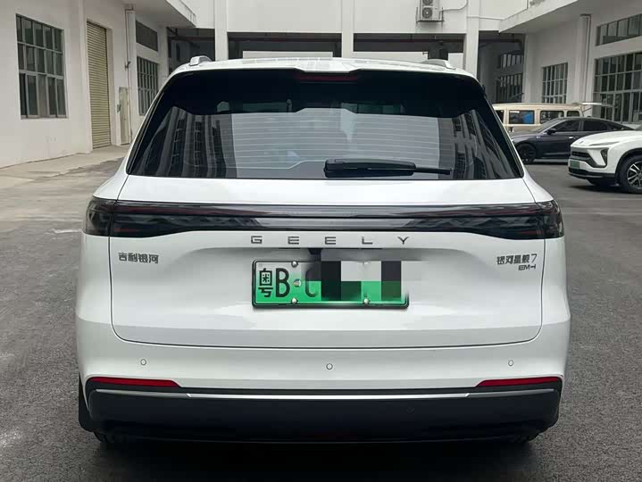 Фото 8 - Geely Galaxy Starship 7