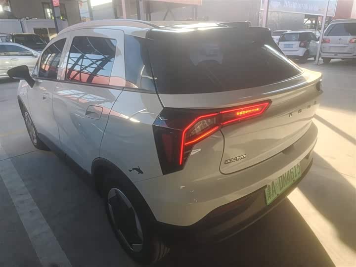 Фото 5 - Geely Geometry E Firefly