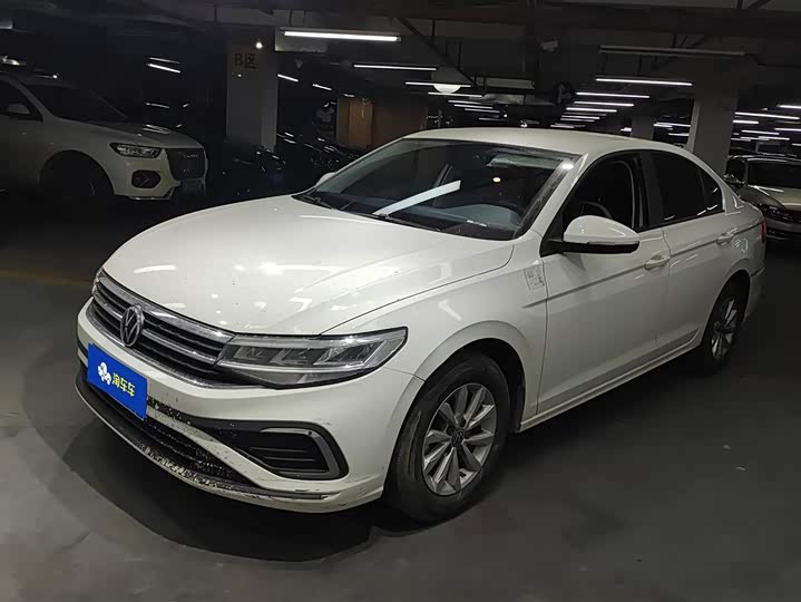 Фото 1 - Volkswagen Bora