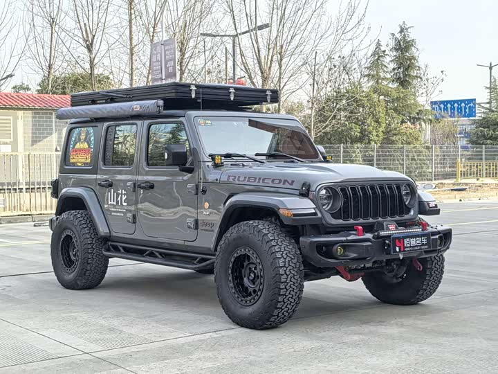 Фото 3 - Jeep Wrangler