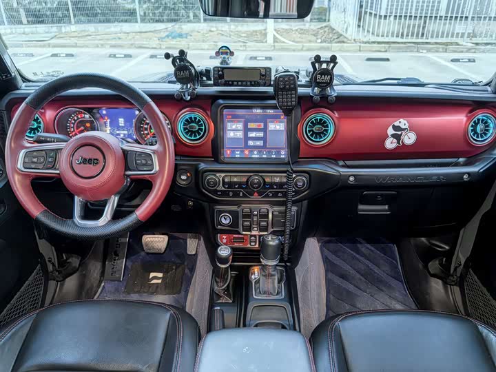 Фото 9 - Jeep Wrangler