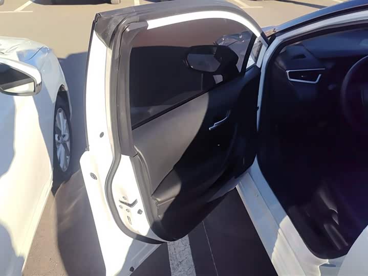 Фото 7 - Toyota Corolla