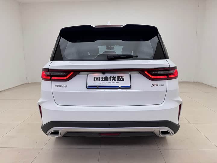 Фото 5 - Geely Vision X6