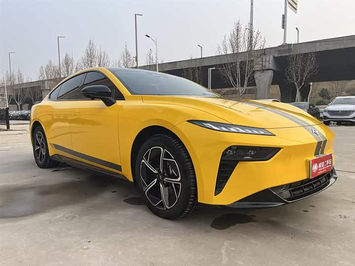 Фото 3 - Dongfeng Yipai eπ 007