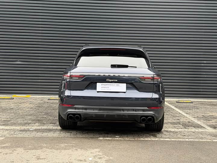 Фото 3 - Porsche Cayenne Hybrid