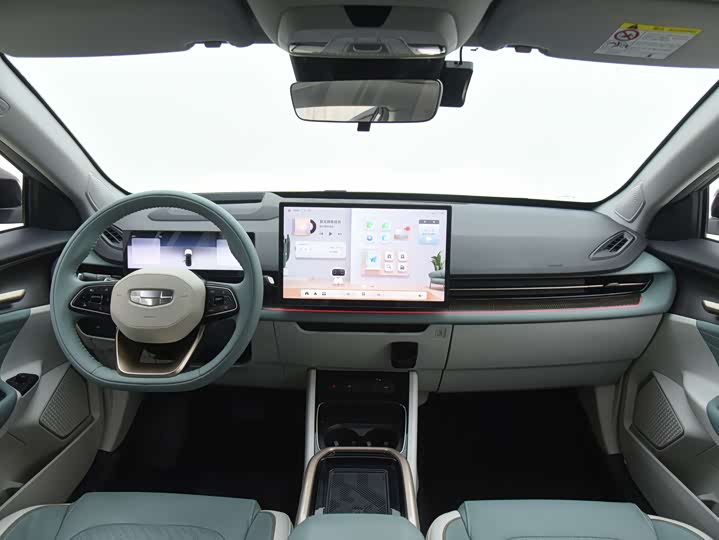 Фото 9 - Geely Geometry G6