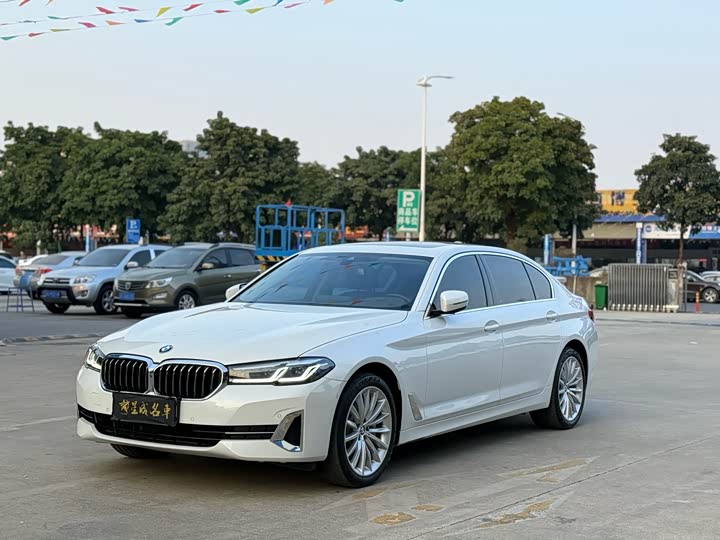 Фото 1 - BMW 5 Series