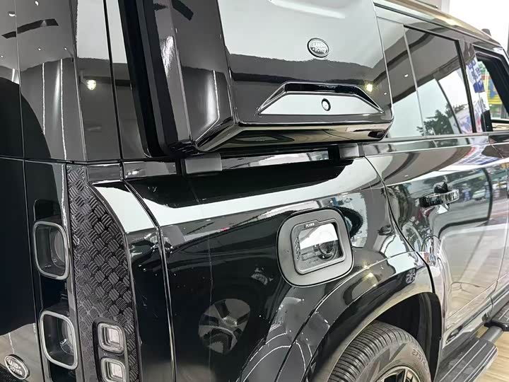 Фото 8 - Land Rover Defender
