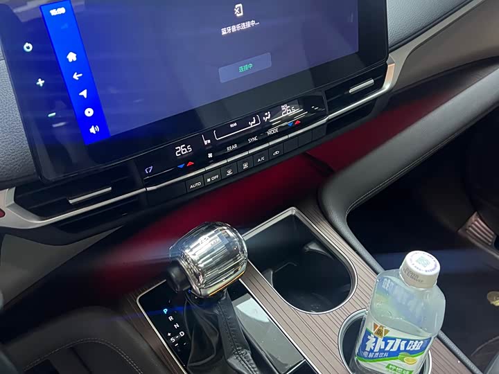 Фото 4 - Toyota Granvia