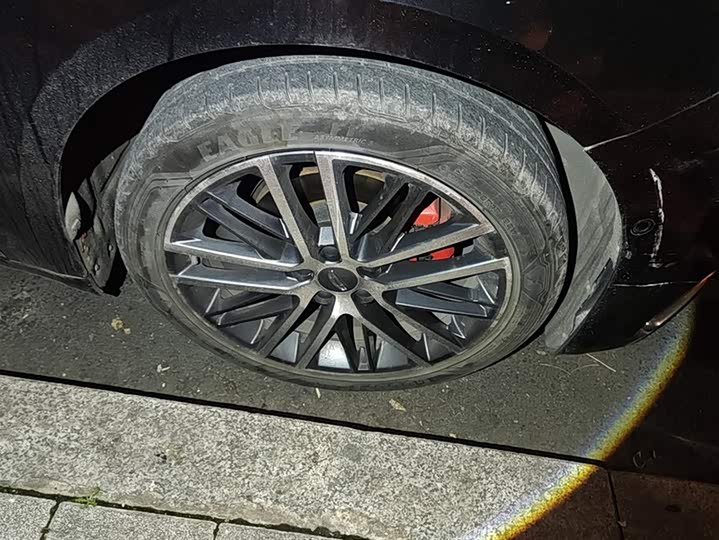 Фото 6 - Geely Preface