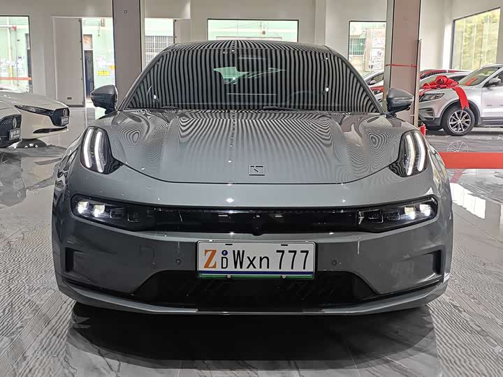 Фото 3 - Zeekr 001