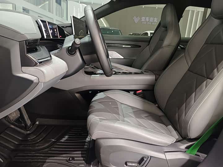 Фото 5 - Zeekr 001