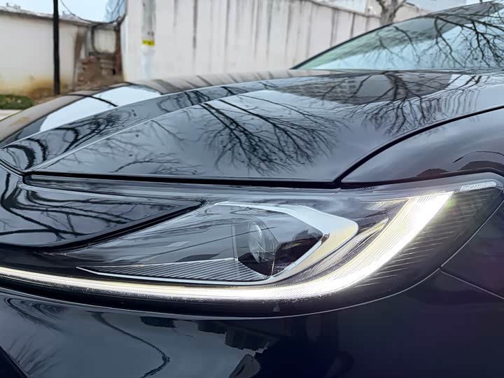 Фото 7 - Toyota Camry