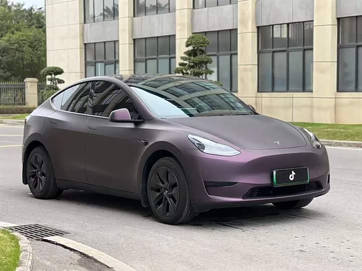 Фото 4 - Tesla Model Y