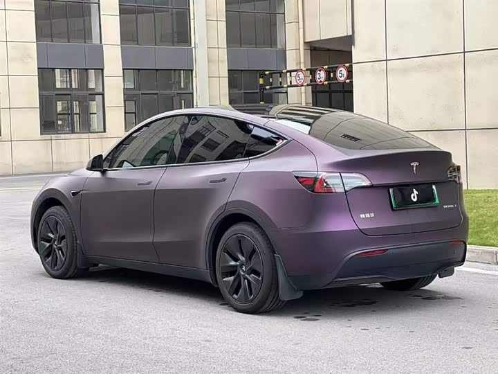 Фото 5 - Tesla Model Y