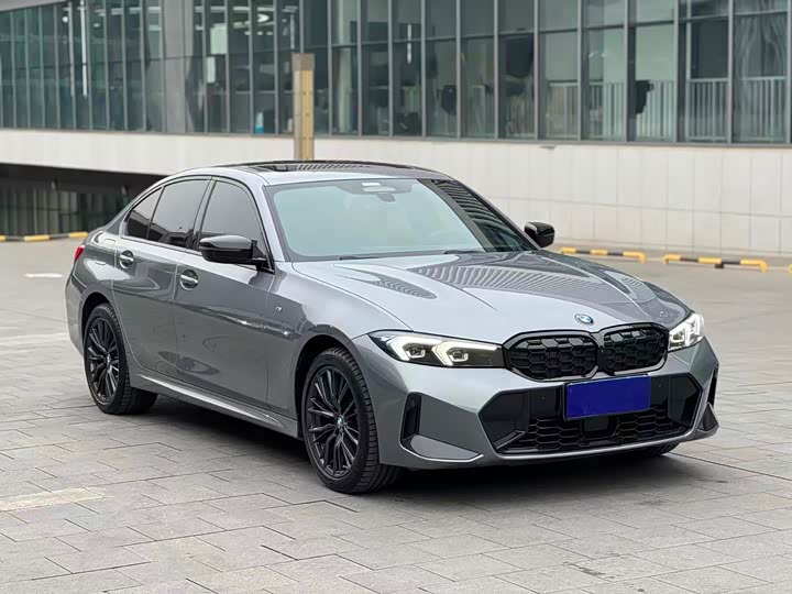 Фото 2 - BMW 3 Series