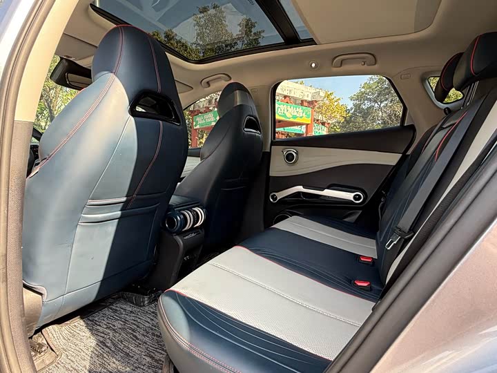 Фото 6 - BYD Yuan Plus