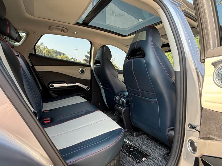 Фото 9 - BYD Yuan Plus