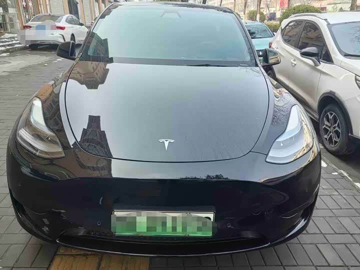 Фото 2 - Tesla Model Y