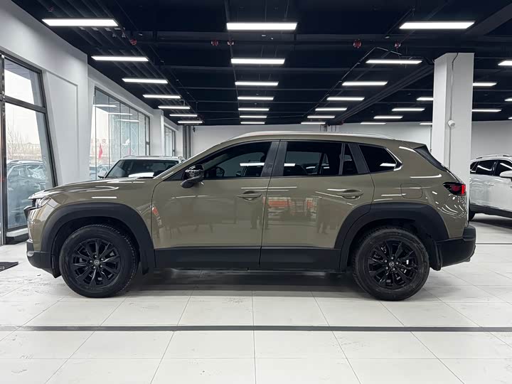 Фото 7 - Mazda CX-50