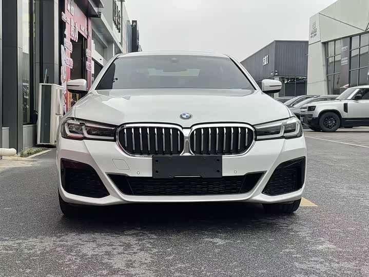 Фото 2 - BMW 5 Series