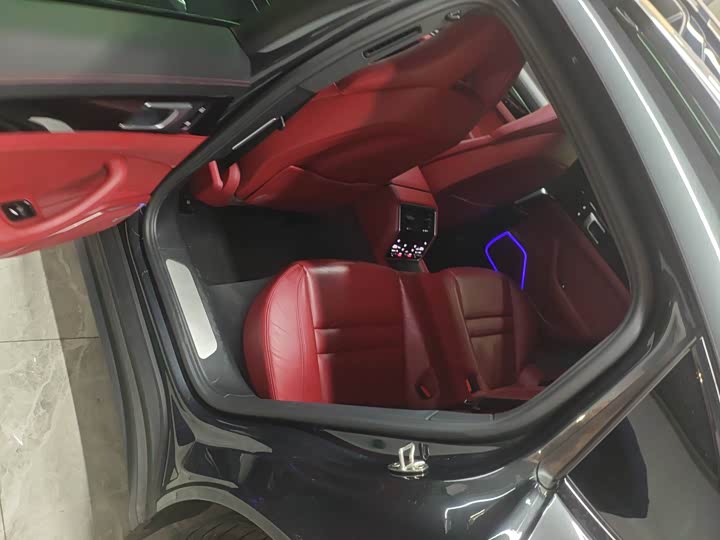 Фото 4 - Porsche Panamera