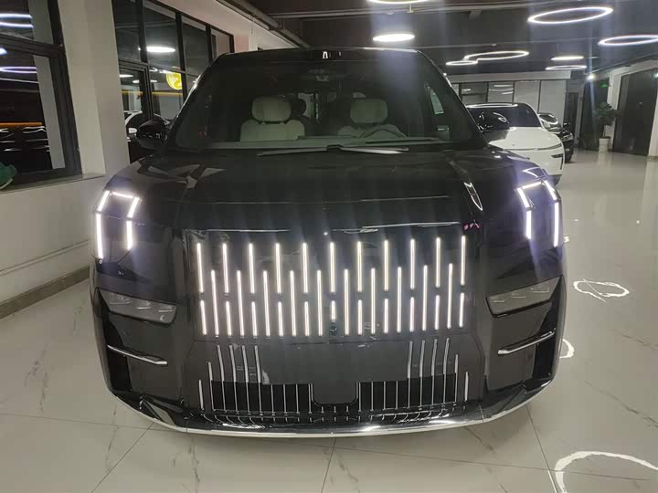 Фото 3 - Zeekr 009