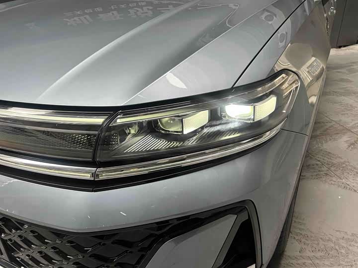 Фото 4 - Volkswagen Talagon