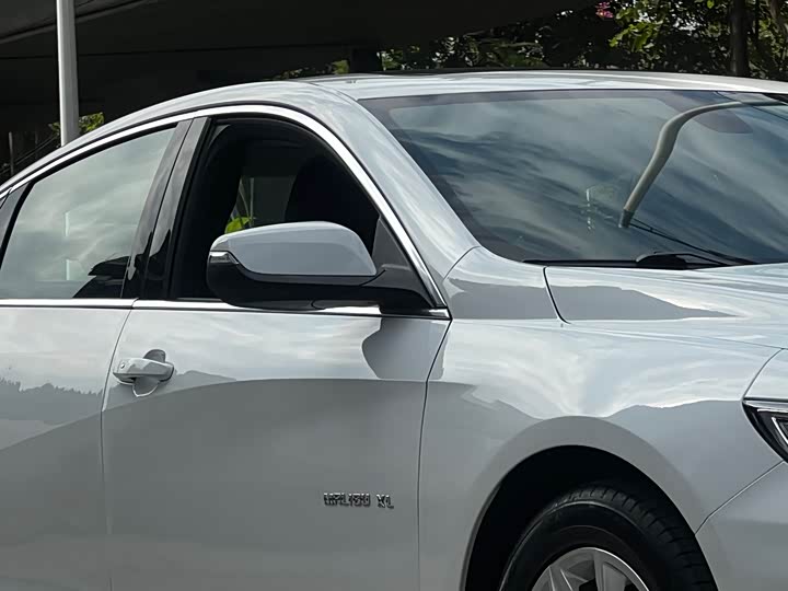 Фото 6 - Chevrolet Malibu XL