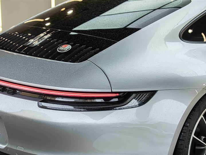 Фото 4 - Porsche 911