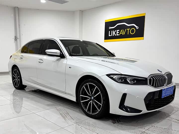 Фото 3 - BMW 3 Series