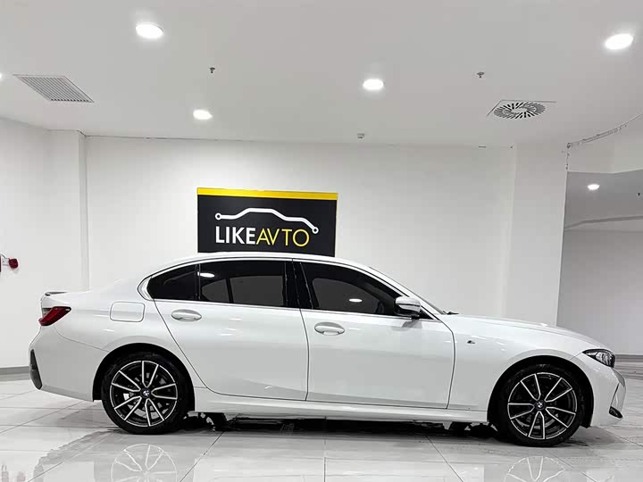 Фото 9 - BMW 3 Series