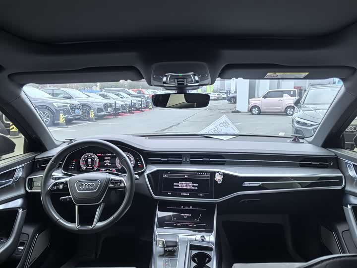 Фото 4 - Audi A6L