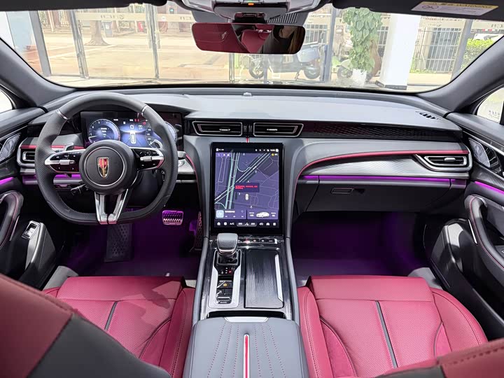 Фото 2 - Hongqi H6