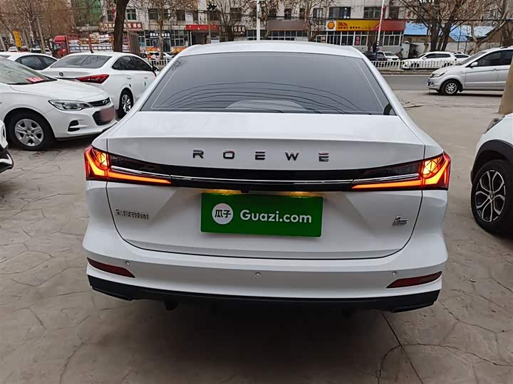 Фото 6 - Roewe i5