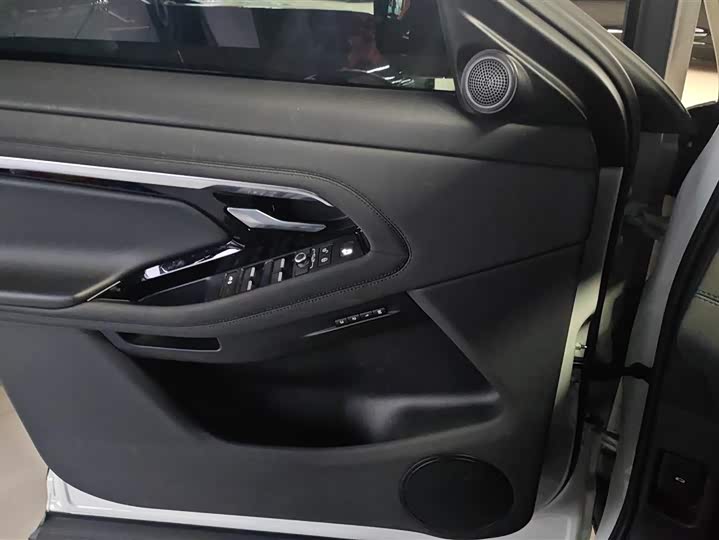 Фото 7 - Land Rover Range Rover Evoque L