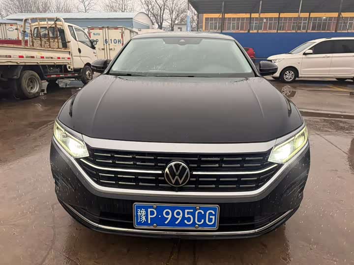 Фото 2 - Volkswagen Passat
