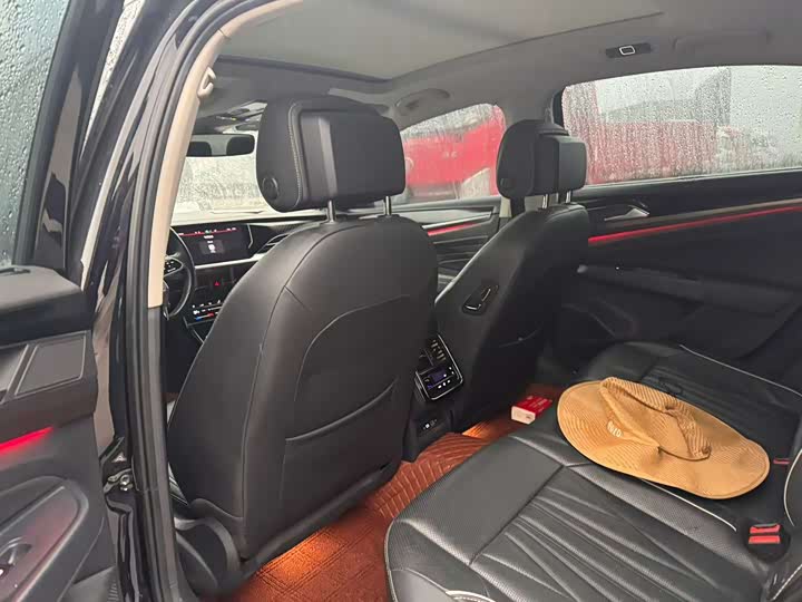 Фото 5 - Volkswagen Passat