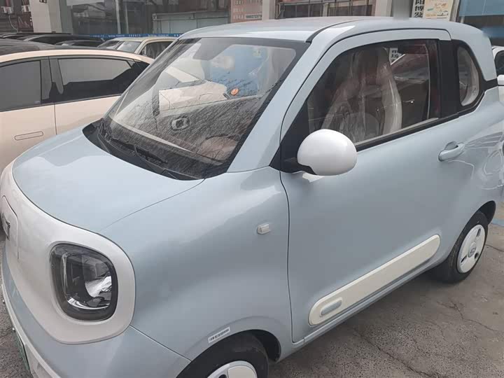 Фото 1 - Bestune Pony